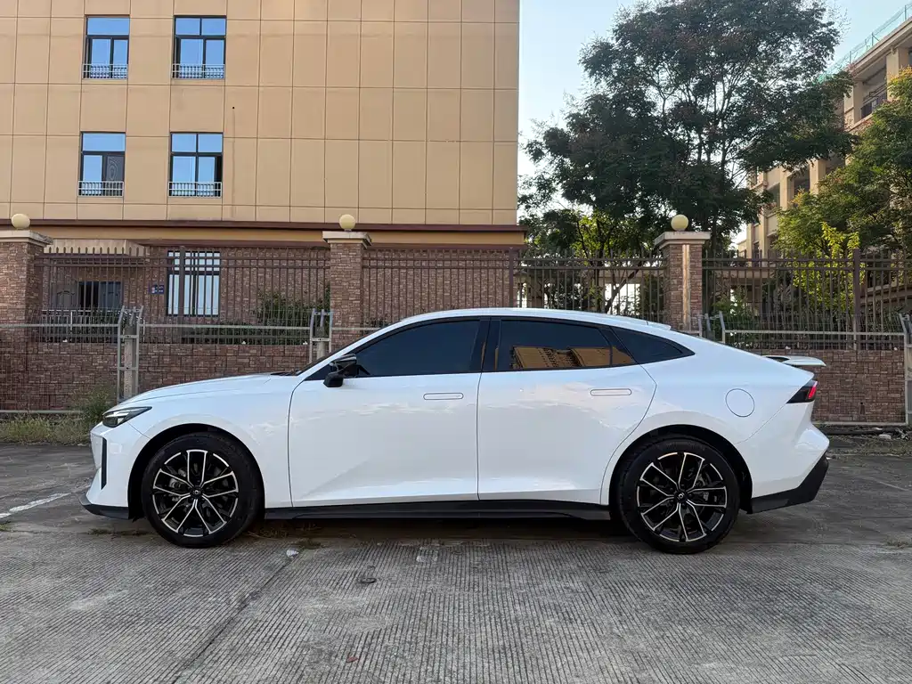 Changan UNI-V iDD — миниатюра 10