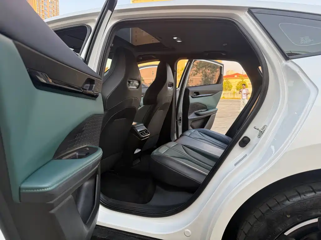 Changan UNI-V iDD — миниатюра 23