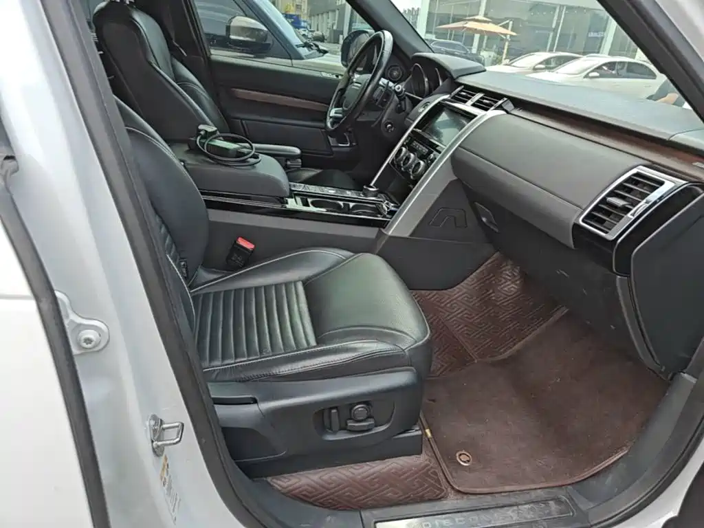 Land Rover Discovery — миниатюра 25
