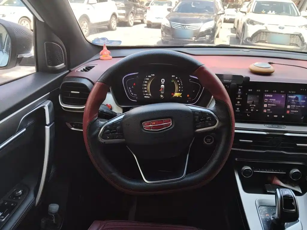 Geely Binyue — миниатюра 6