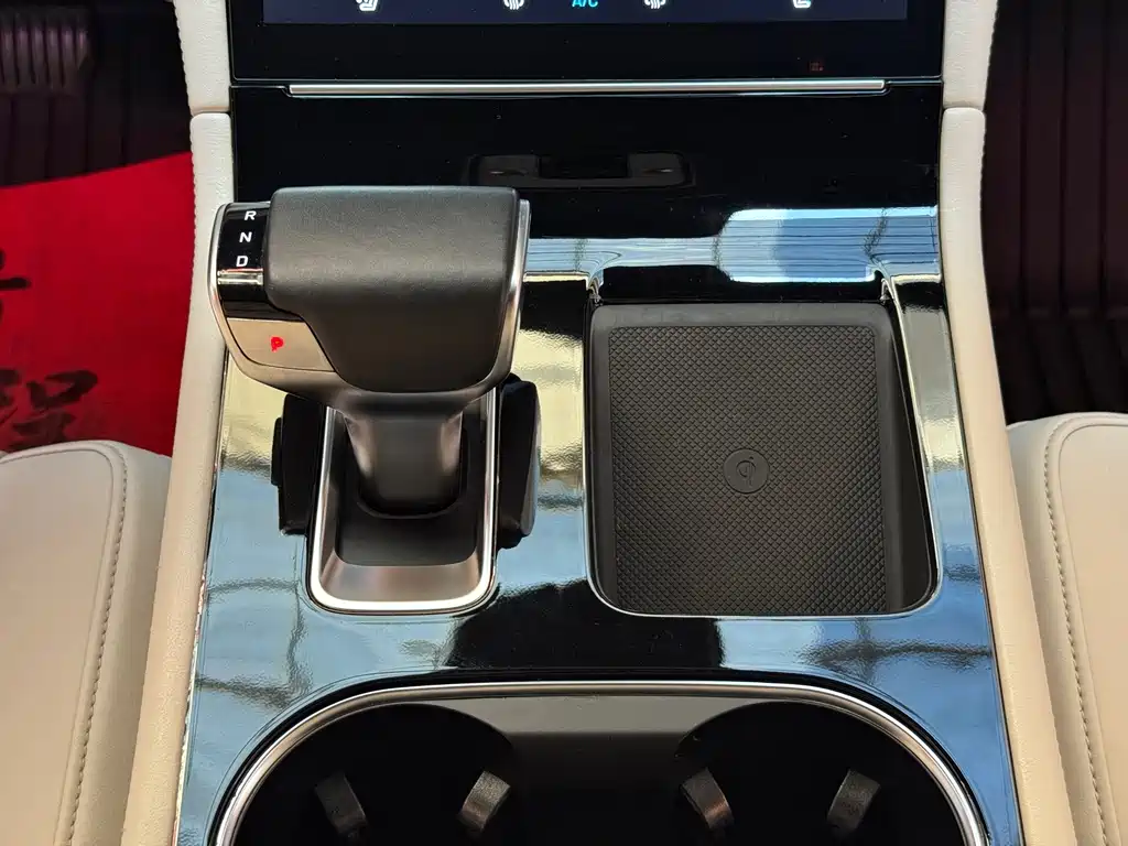Li Auto Li ONE — миниатюра 12