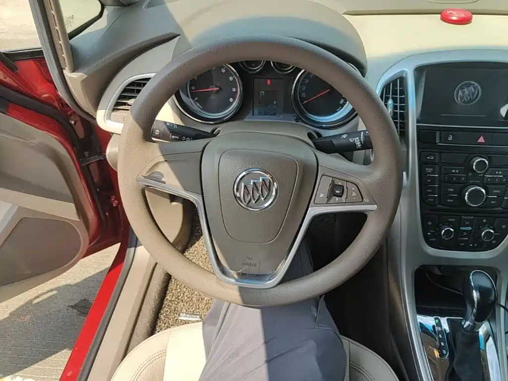 Buick Excelle — миниатюра 11