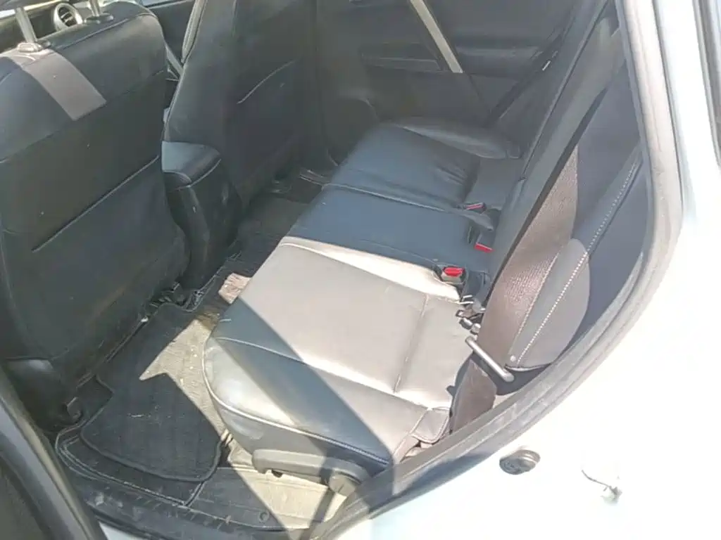 Toyota RAV4 — миниатюра 22