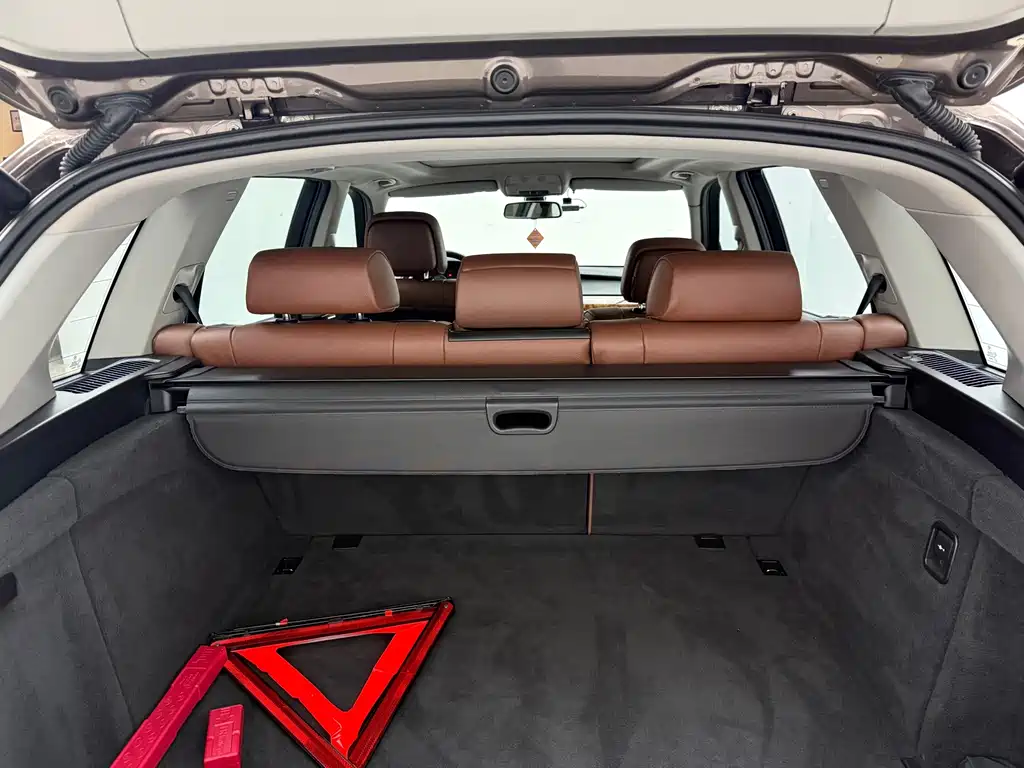 BMW X5 (Import) — миниатюра 17