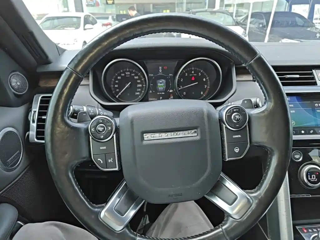 Land Rover Discovery — миниатюра 11