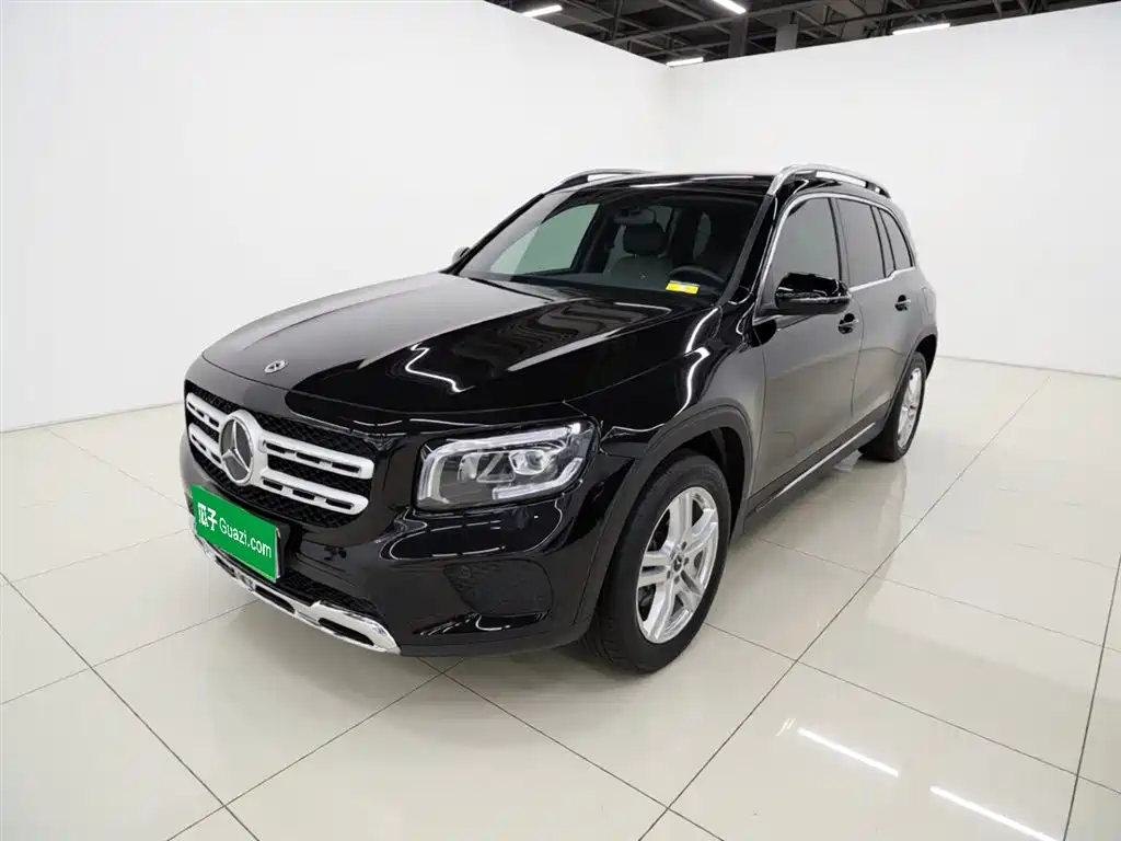 Mercedes-Benz GLB 2023