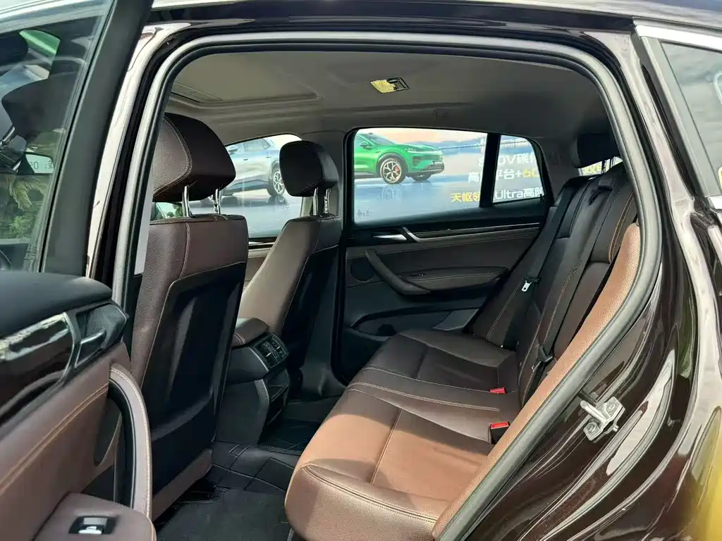 BMW X4 — миниатюра 9