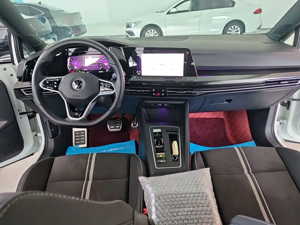 Volkswagen Golf — миниатюра 10