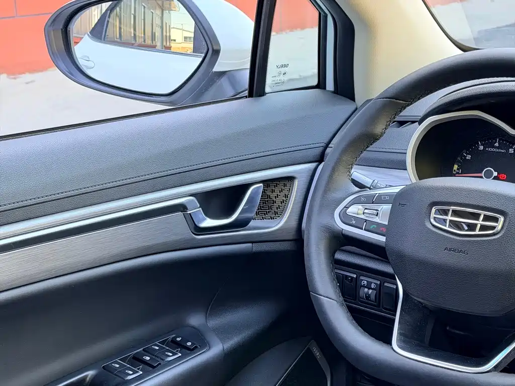 Geely Emgrand GS — миниатюра 19