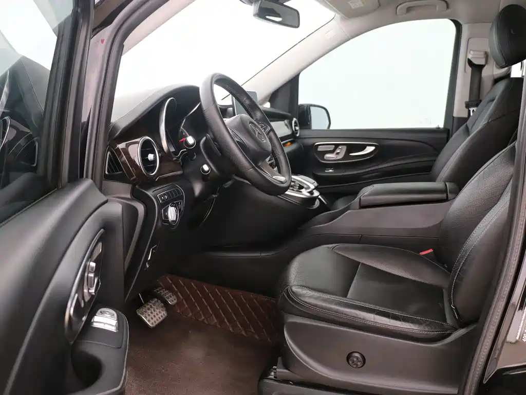 Mercedes-Benz V-Class V 2018 V 260 Luxury V