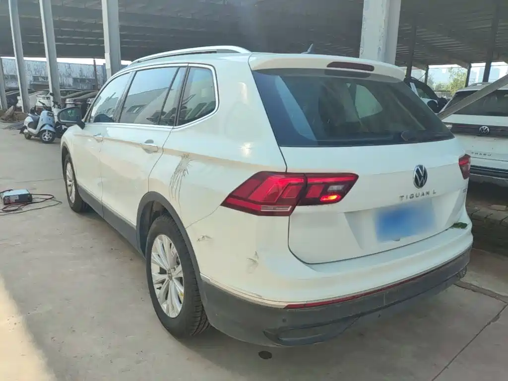 Volkswagen Tiguan L — миниатюра 5
