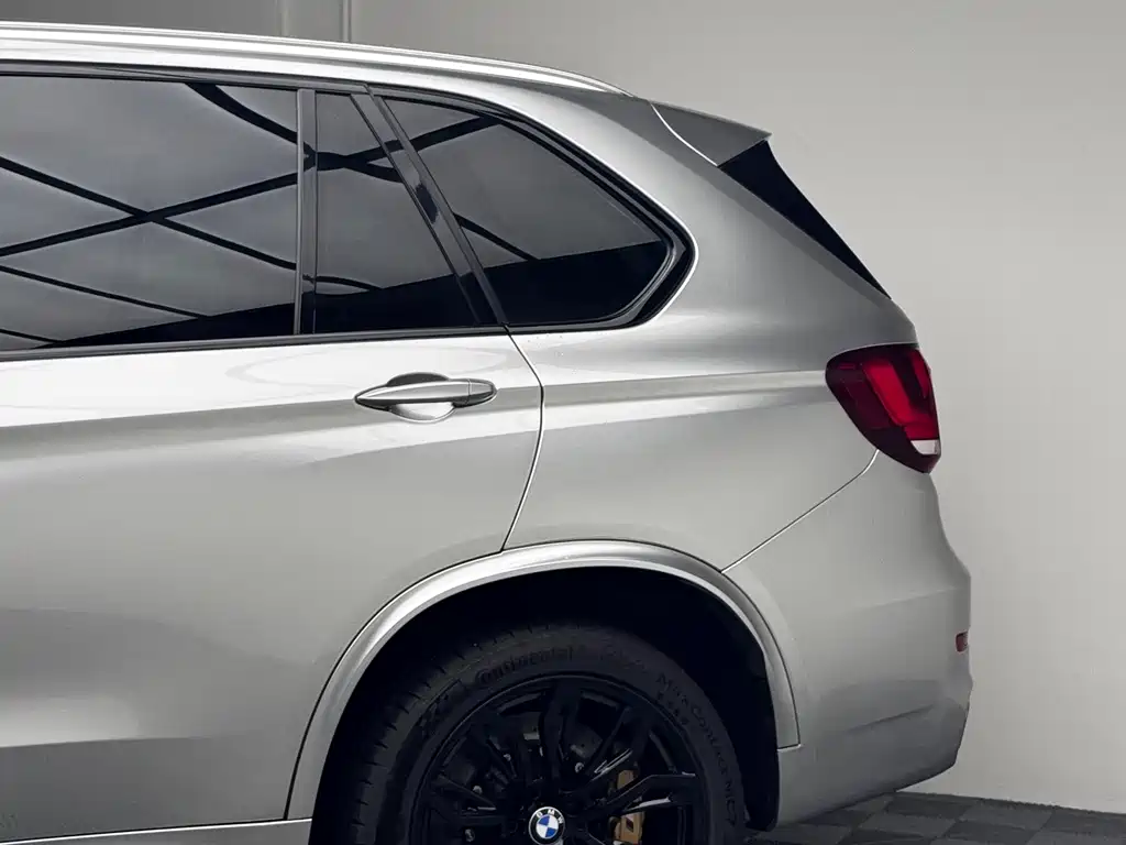 BMW X5 (Import) — миниатюра 5