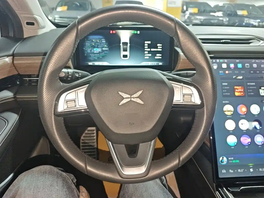 XPeng P5 — миниатюра 11