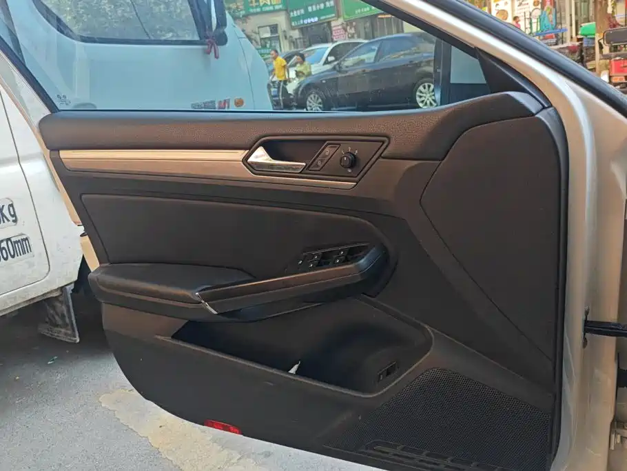 Volkswagen Lamando — миниатюра 7