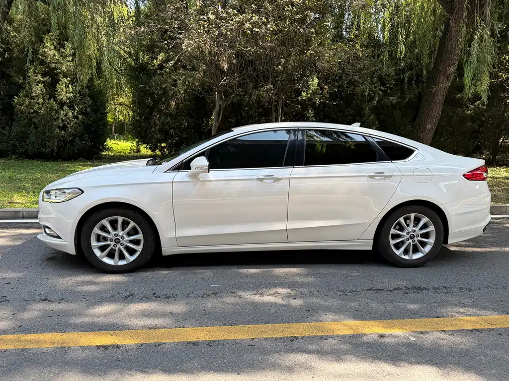 Ford Mondeo — миниатюра 4