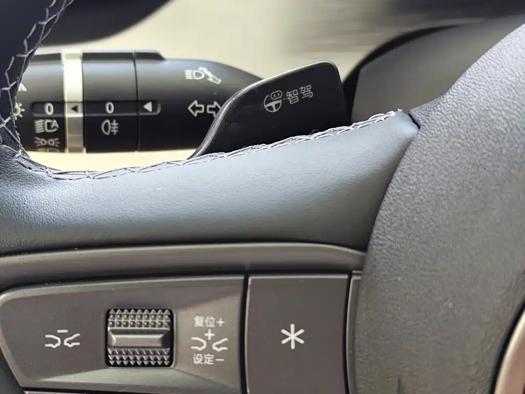 BYD Seal 05 DM-i — миниатюра 12