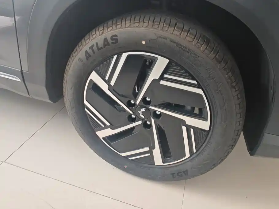 Wuling Xingguang S — миниатюра 6