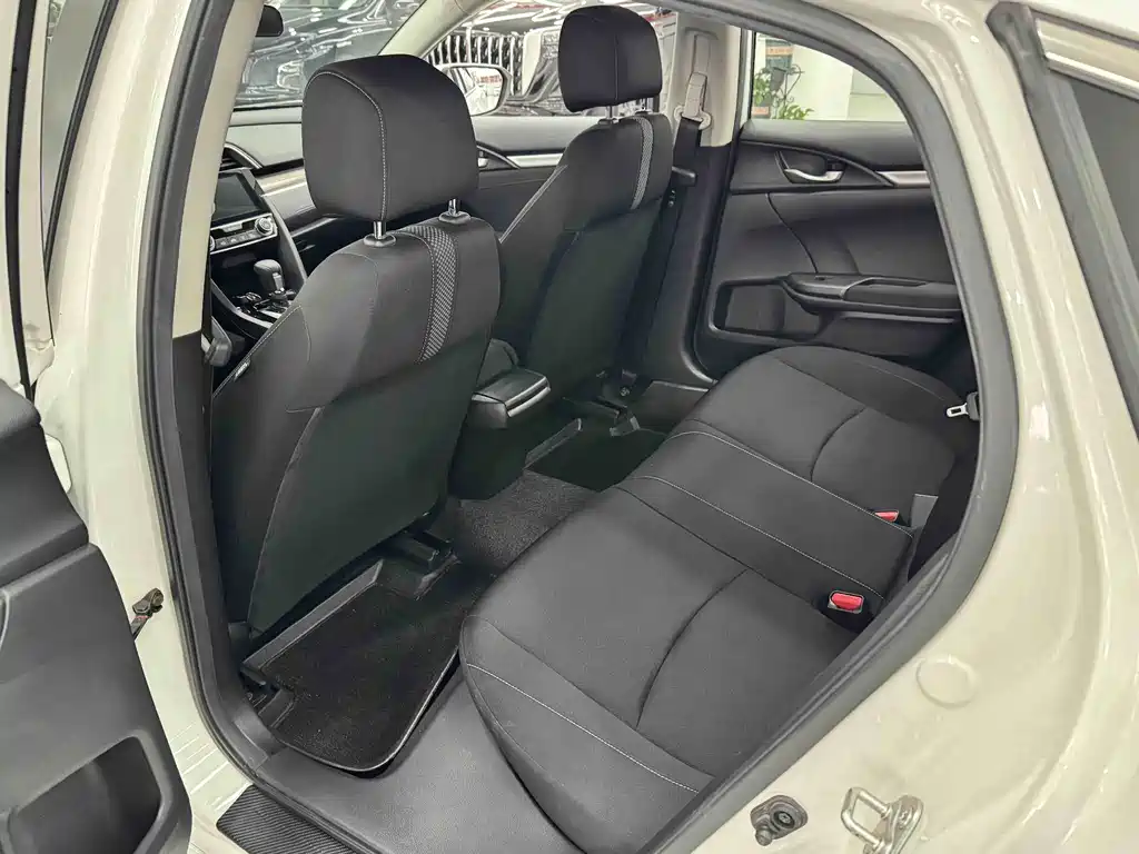 Honda Civic — миниатюра 9