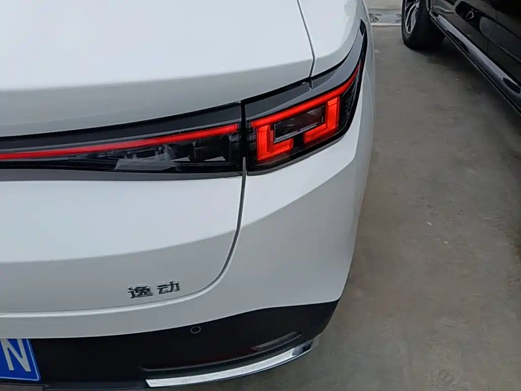 Changan Eado — миниатюра 8