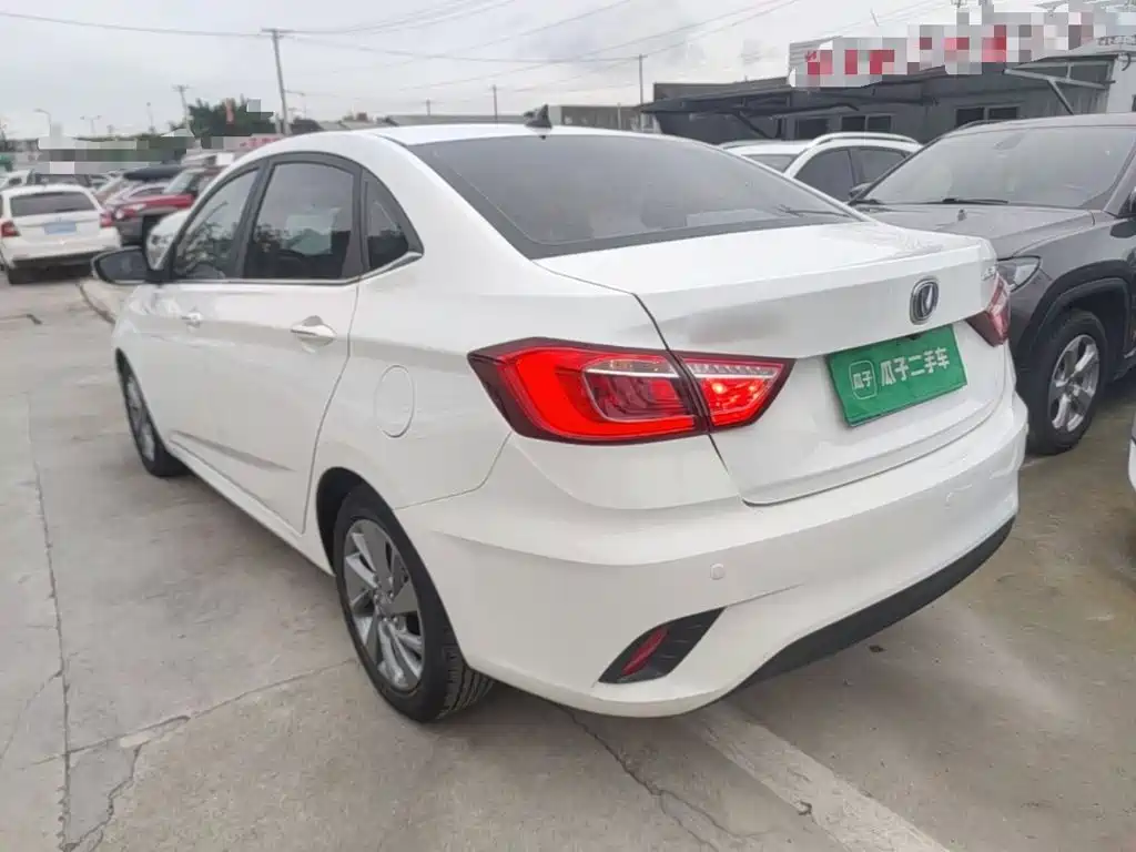 Changan Eado DT — миниатюра 5