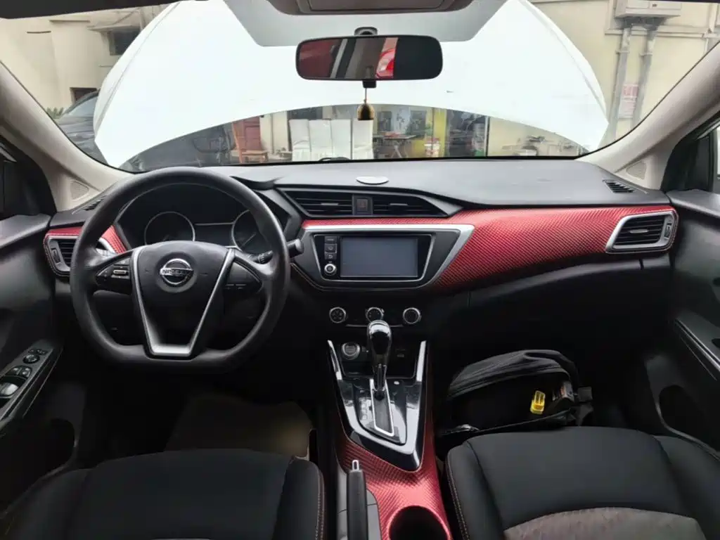 Nissan Bluebird — миниатюра 10