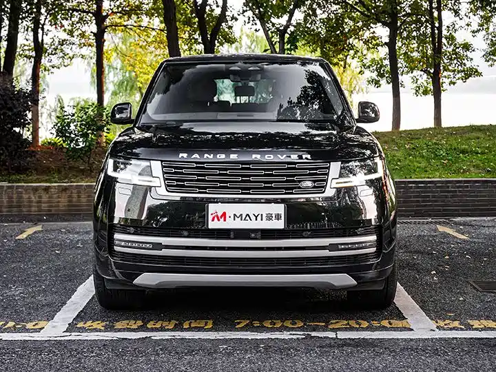 Land Rover Range Rover 2023 3.0 L6 360PS