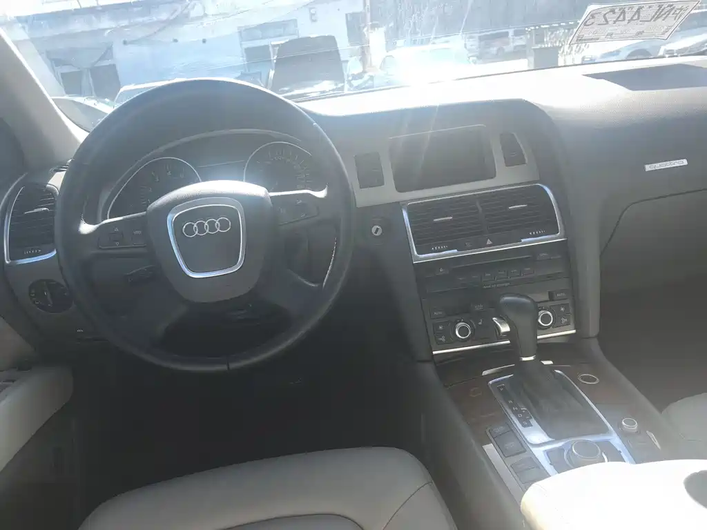 Audi Q7 2010 3.6 FSI quattro Comfort