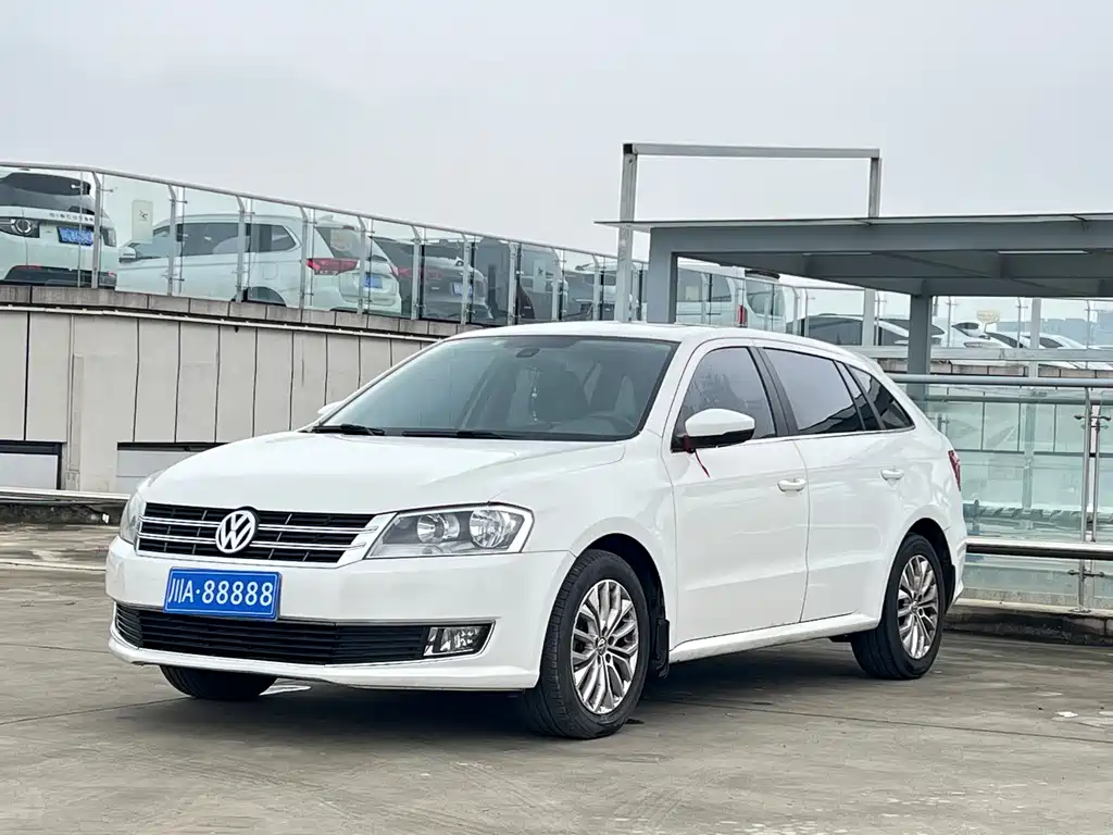 Volkswagen Gran Lavida 2013