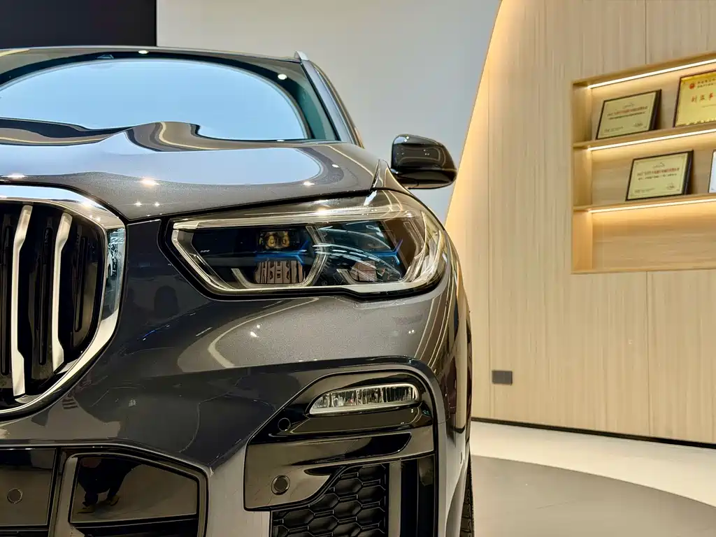 BMW X5 2021 xDrive40i M Sport