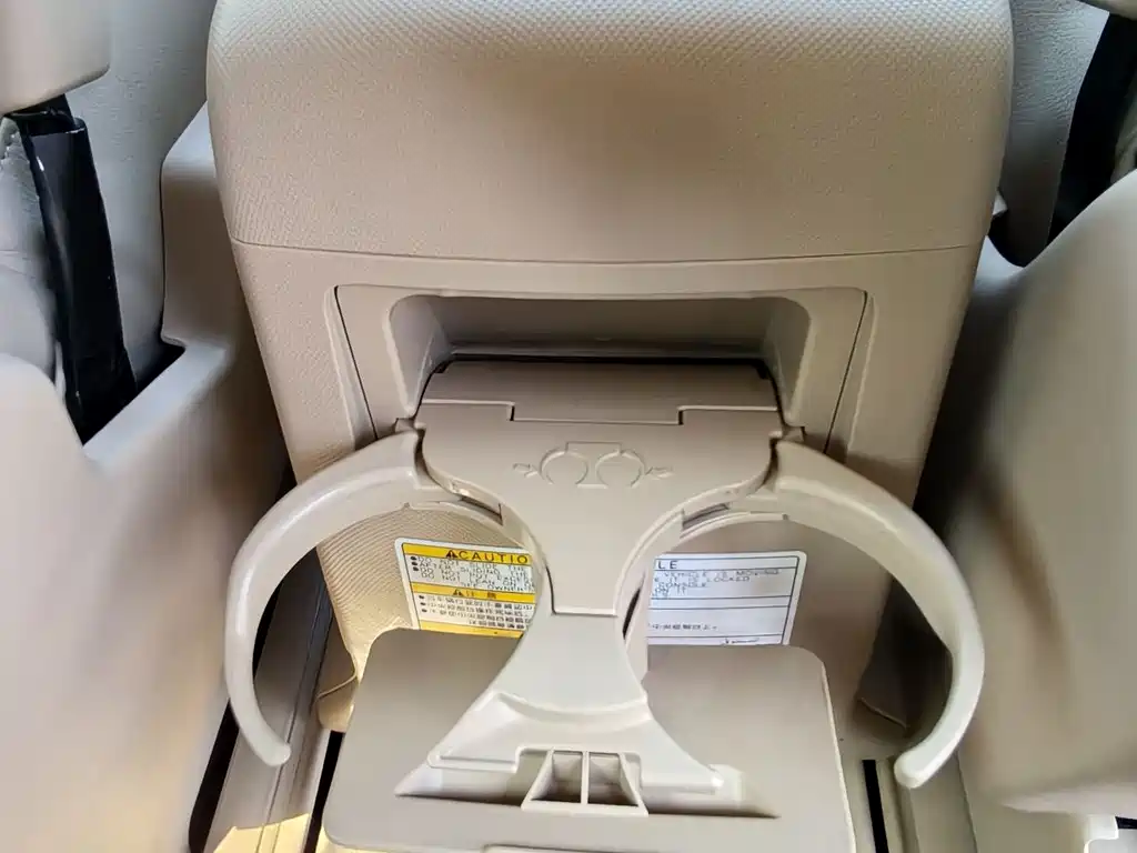 Toyota Previa — миниатюра 15