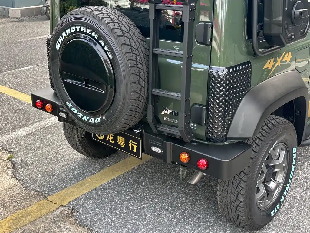 Suzuki Jimny — миниатюра 12