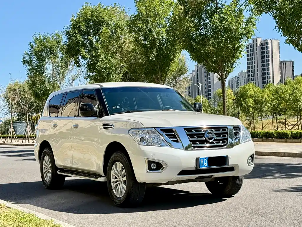 Nissan Patrol — миниатюра 3