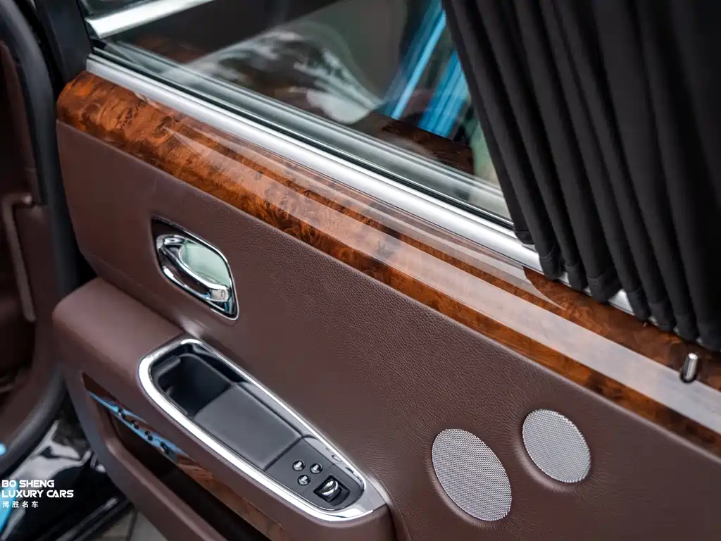 Rolls-Royce Ghost — миниатюра 21