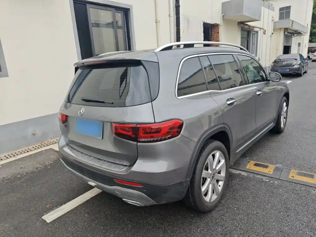 Mercedes-Benz GLB — миниатюра 7
