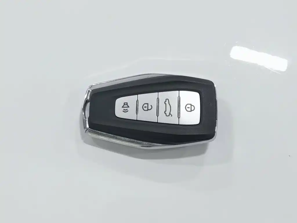 Geely Emgrand — миниатюра 19
