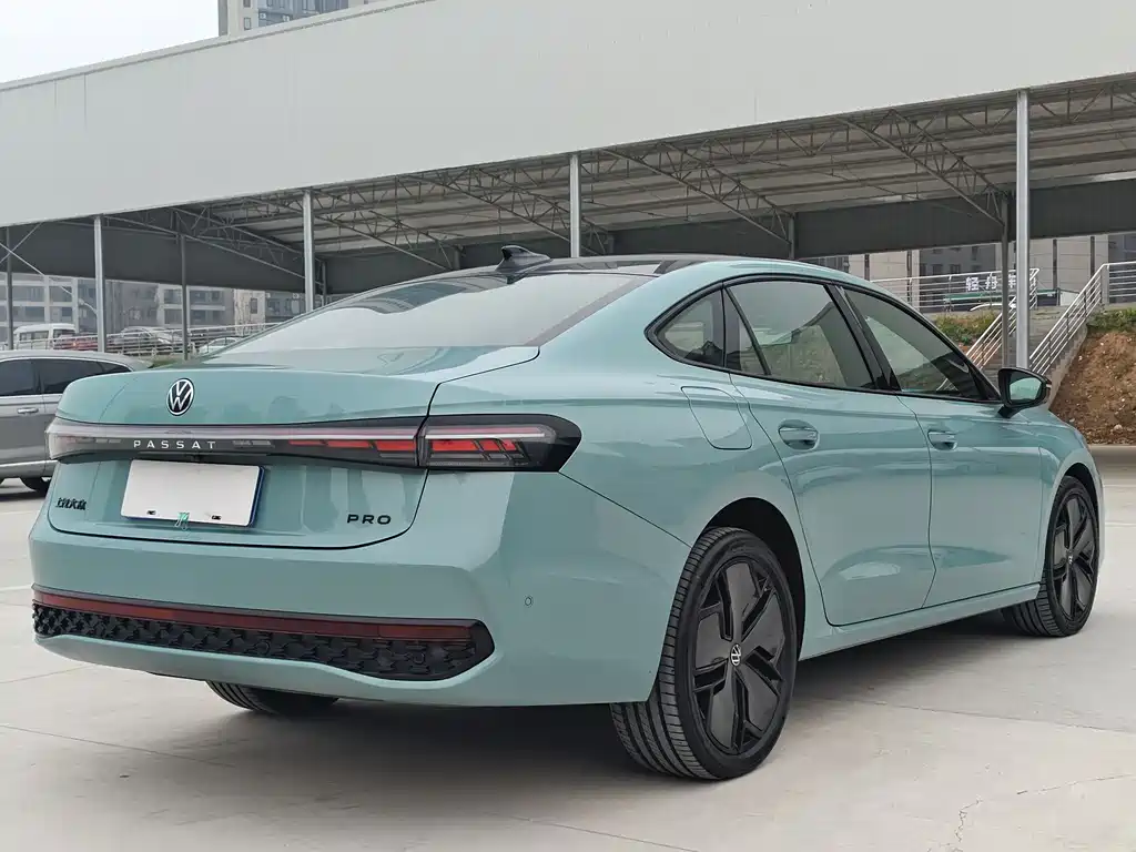 Volkswagen Passat 2025 Pro 380TSI