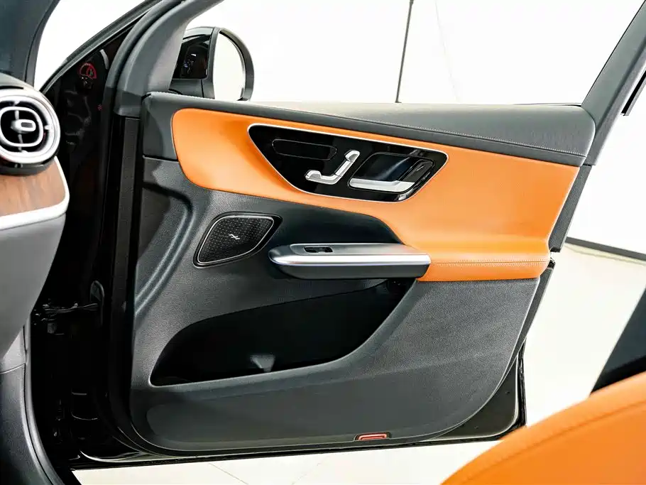 Mercedes-Benz GLC — миниатюра 15
