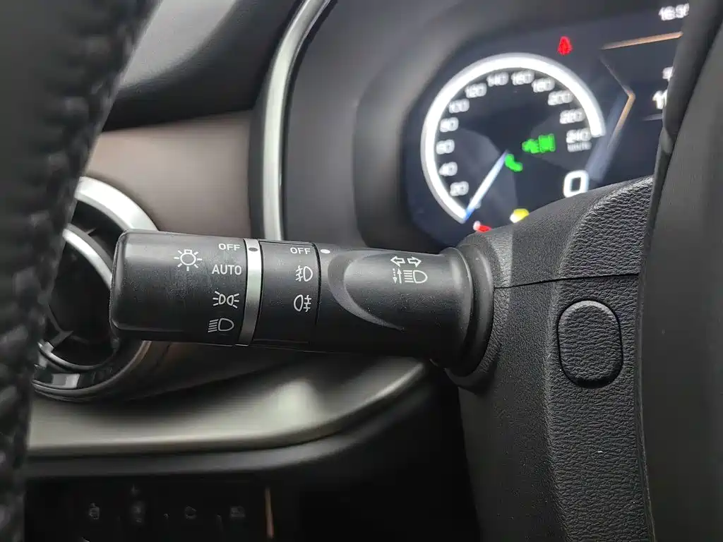 Wey Wey VV6 — миниатюра 21
