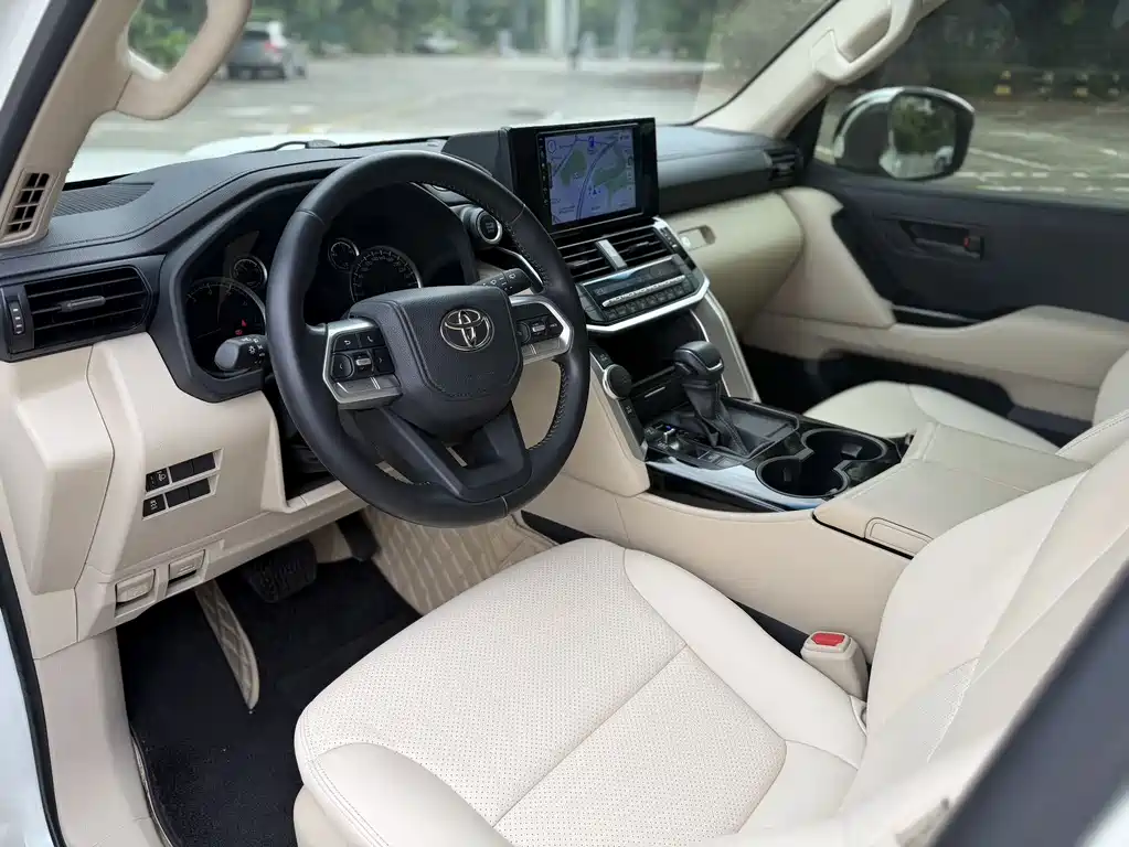 Toyota Land Cruiser — миниатюра 9
