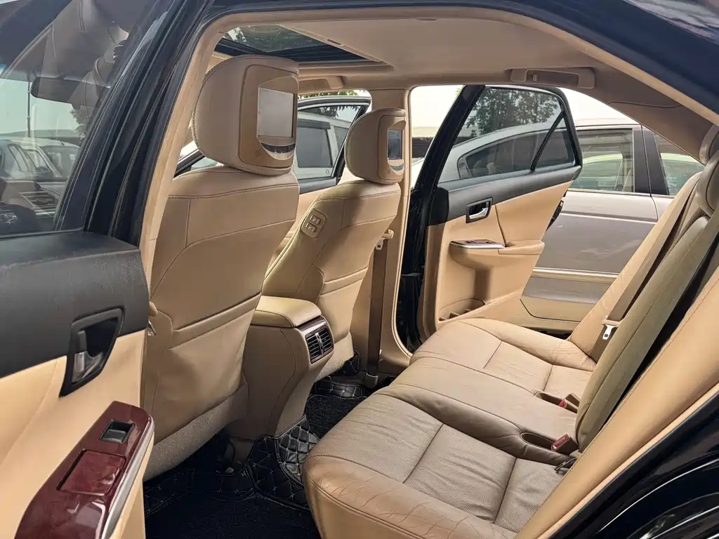 Toyota Camry 2.0G Luxury Edition, фото 7