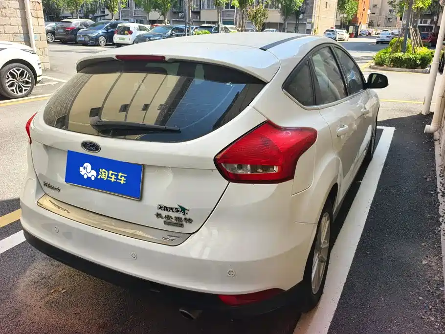 Ford Focus — миниатюра 3