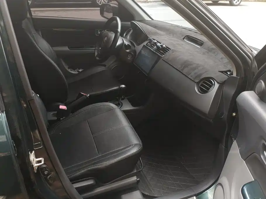 Suzuki Swift — миниатюра 8