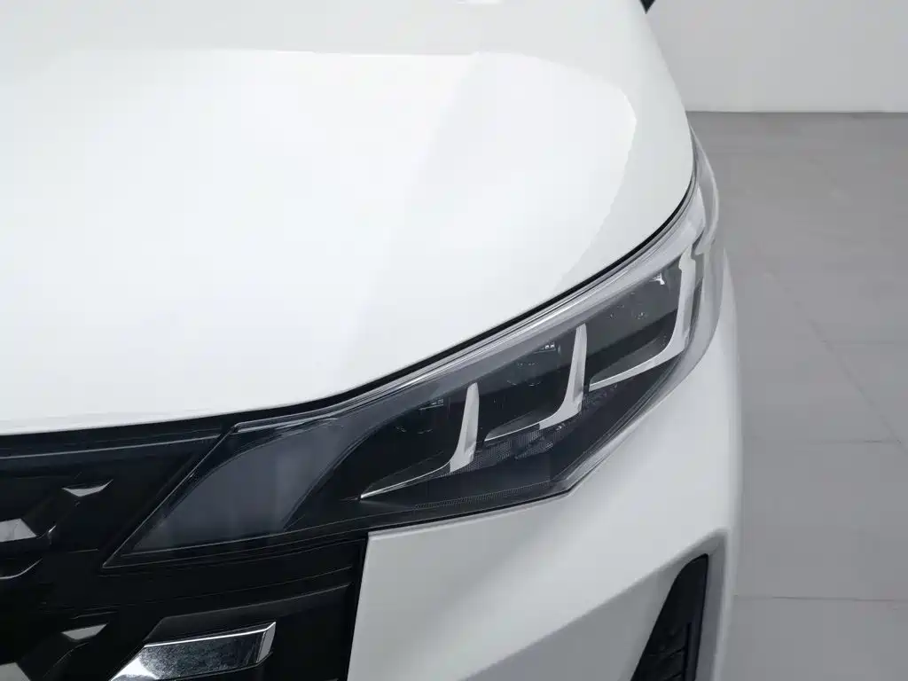 GAC Motor Trumpchi M6 — миниатюра 7