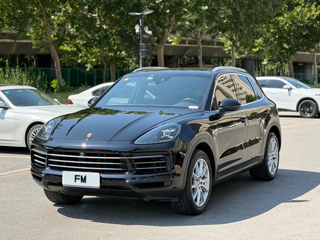 Porsche Cayenne — миниатюра 2
