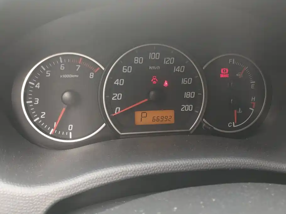 Suzuki Swift — миниатюра 14