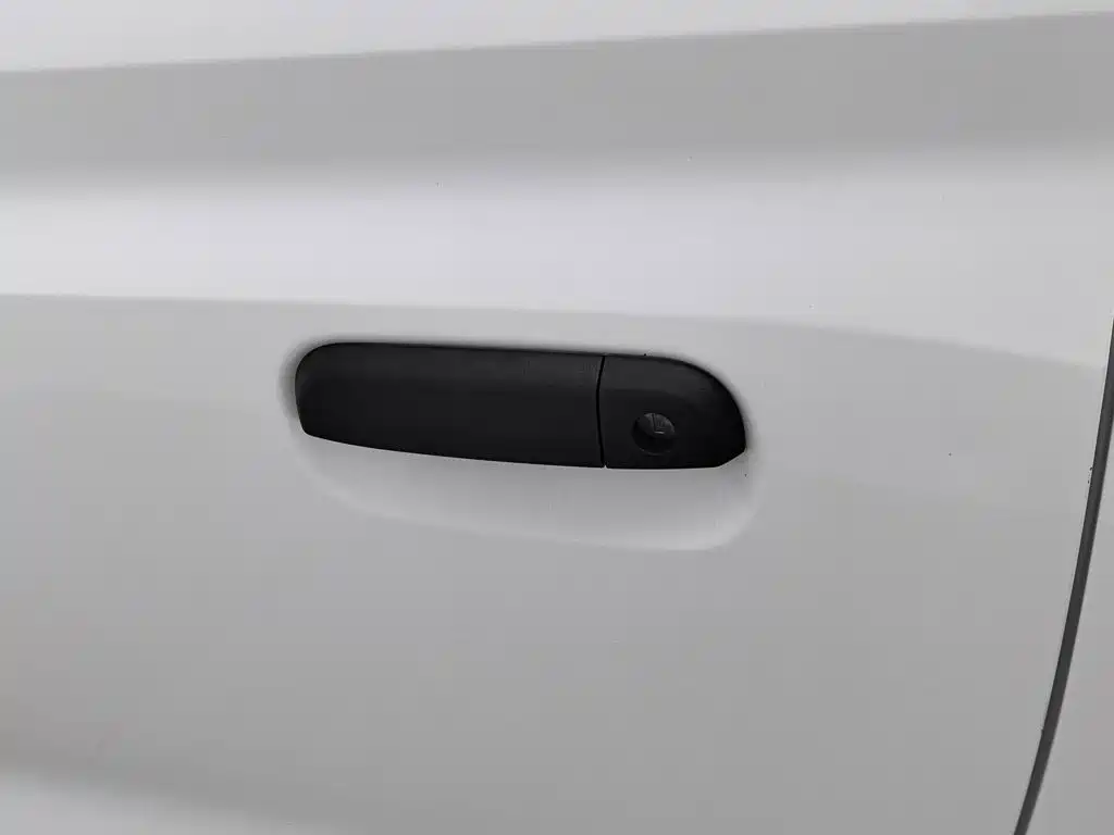 Roewe Clever — миниатюра 18