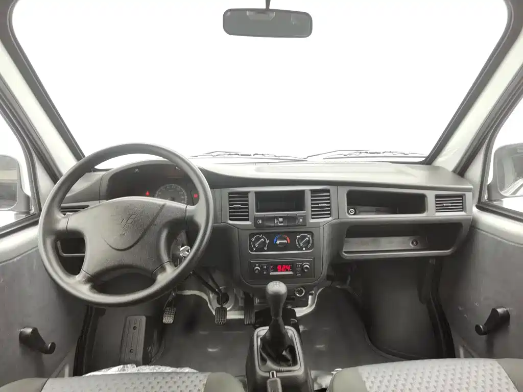 Wuling Zhiguang — миниатюра 5