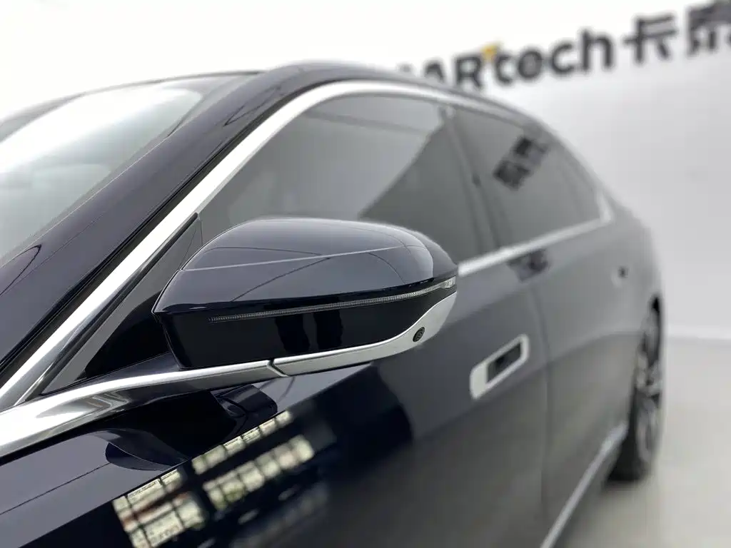 BMW 7 Series — миниатюра 14