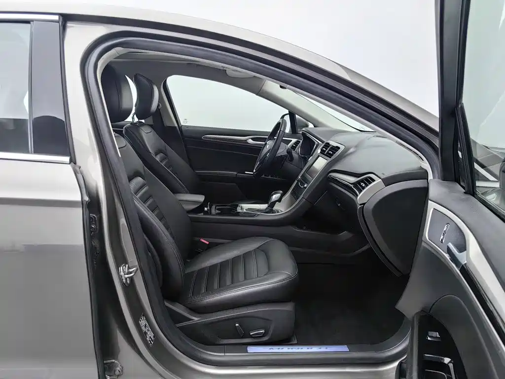 Ford Mondeo — миниатюра 23