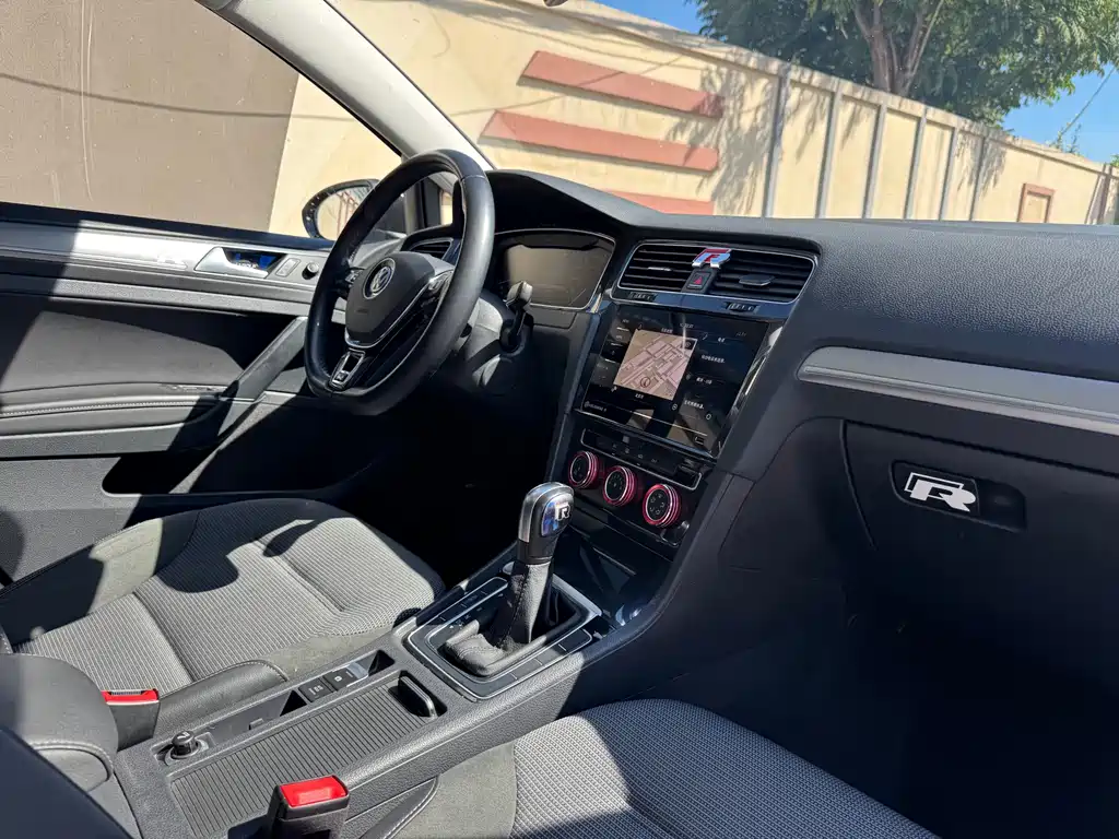 Volkswagen Golf — миниатюра 19